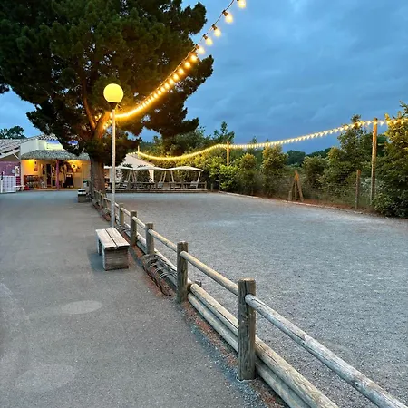 Camping Mobilhome 8p 3 Ch 2 Sdb Jean De Monts Saint-Jean-de-Monts