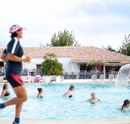 Mobilhome 8p 3 Ch 2 Sdb Jean De Monts