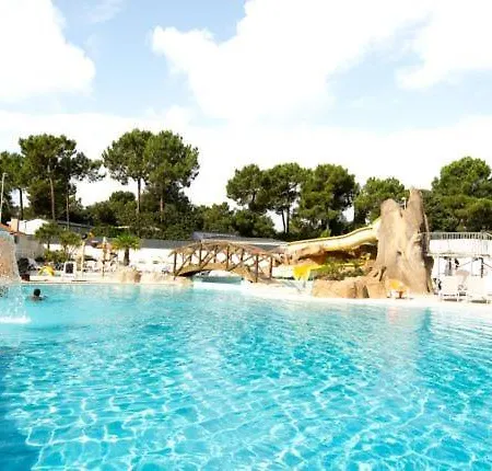 Mobilhome 6p 3 Ch 2 Sdb Jean De Monts *