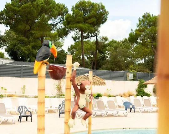 Mobilhome 6p 3 Ch 2 Sdb Jean De Monts Kemping